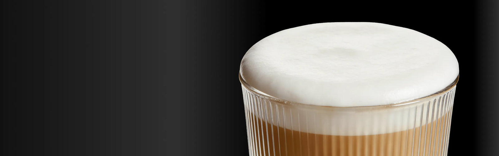 One-Tap, Silky-Dense <br class="coffeemas_c-small-hide"><br class="coffeemas_c-pc-hide">Milk Frothing